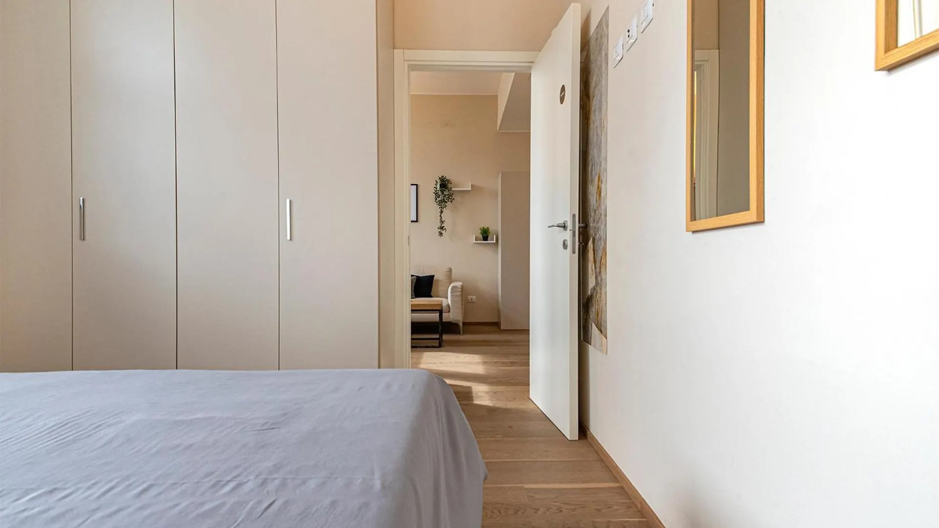 Apartment Ideal Rent - Lucini 19 Milan