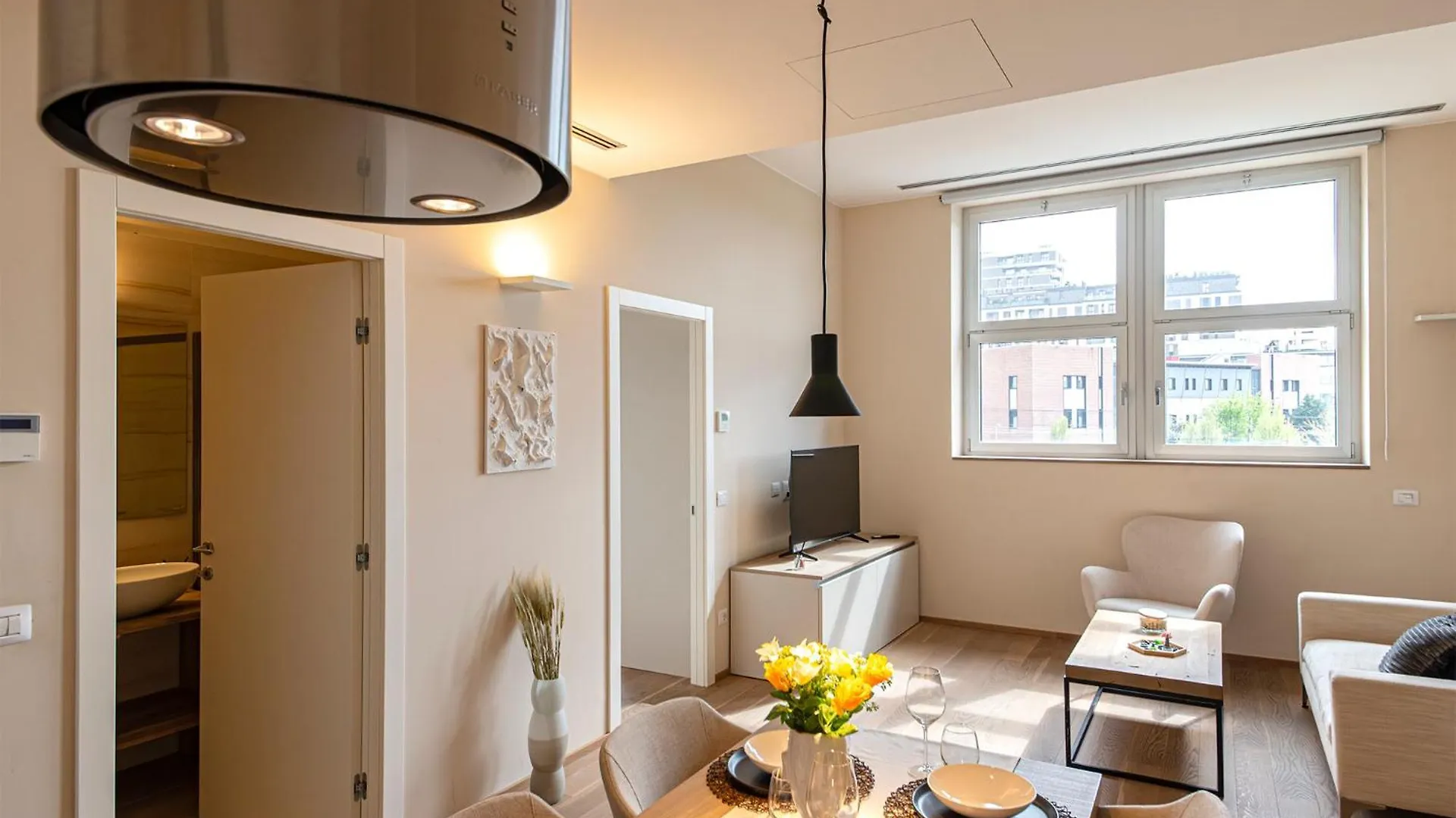 Ideal Rent - Lucini 19 Milan Apartment