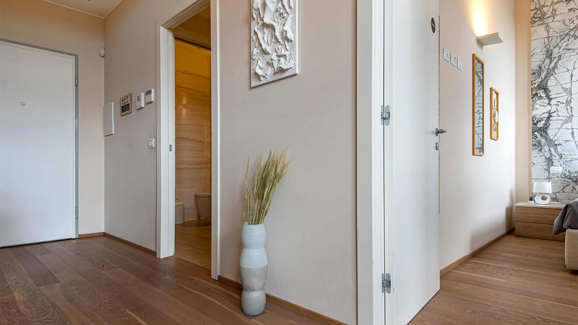 Apartment Ideal Rent - Lucini 19 Milan Italy